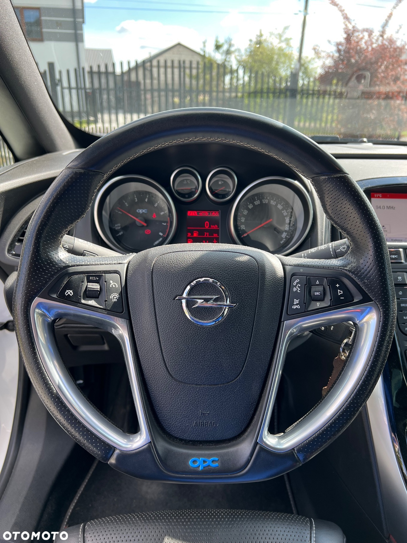 Opel Astra IV GTC OPC - 18