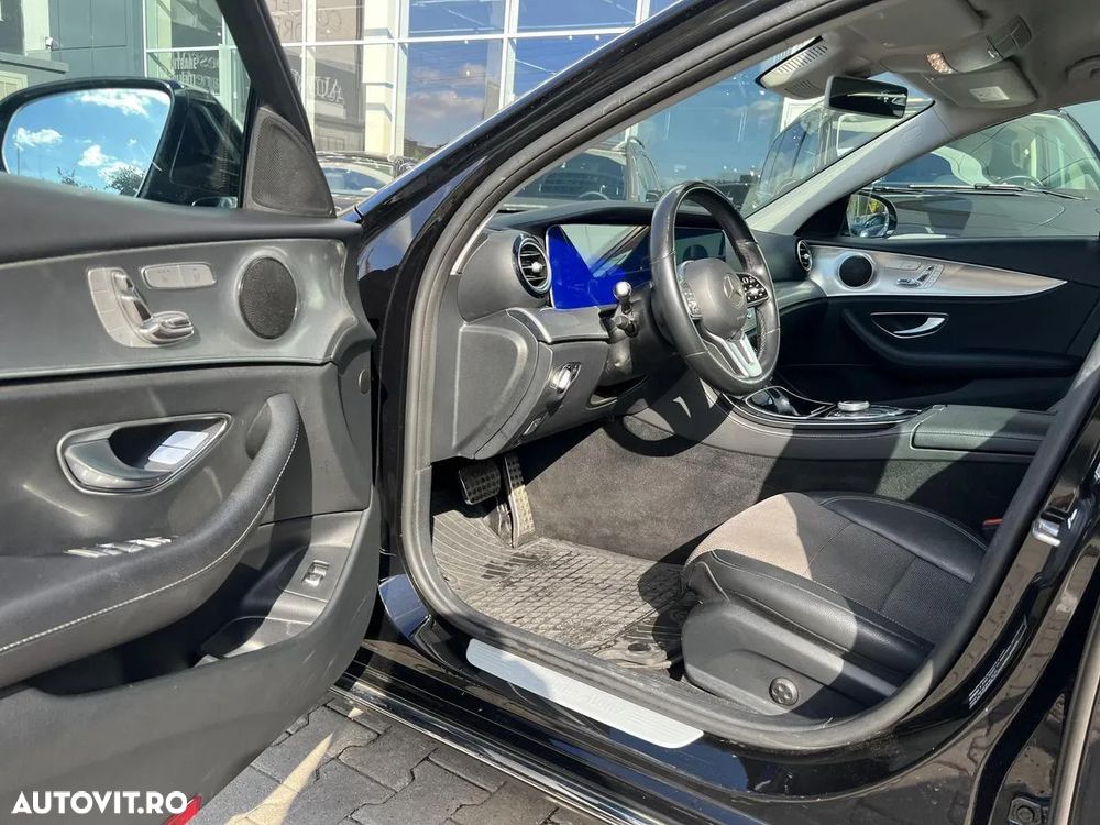 Mercedes-Benz E 200 4MATIC Aut. - 9