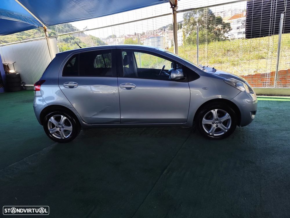 Toyota Yaris 1.0 VVT-i ACtive+AC - 8