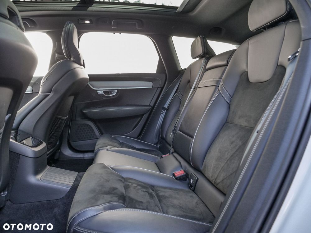 Volvo V90 - 17