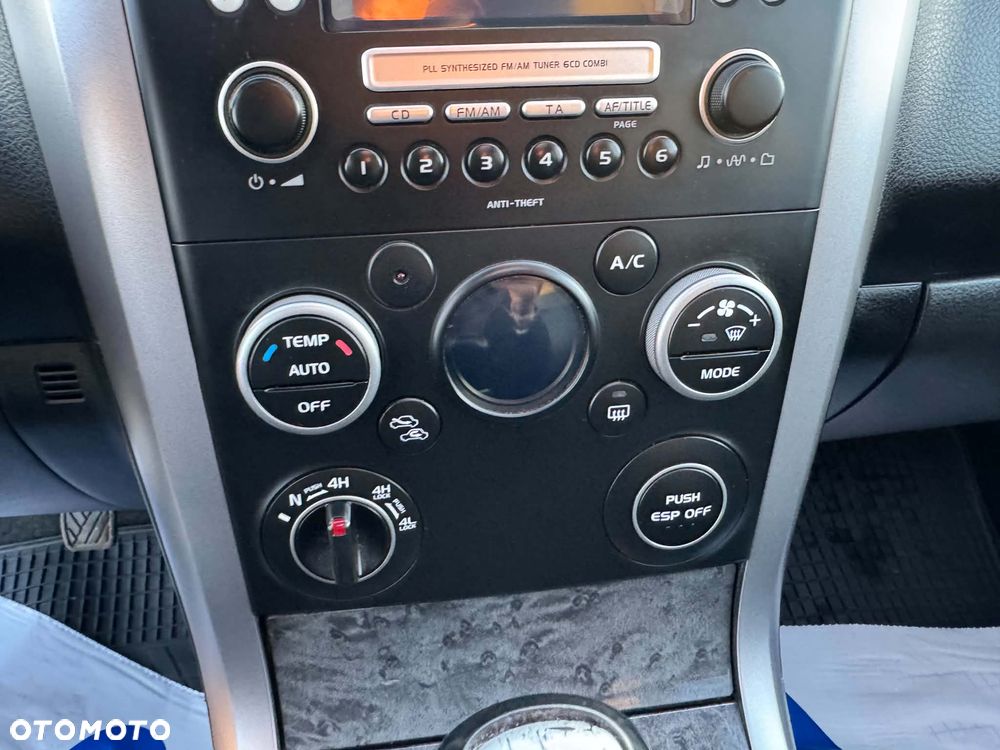 Suzuki Grand Vitara 1.9 DDiS De Luxe EU5 - 27