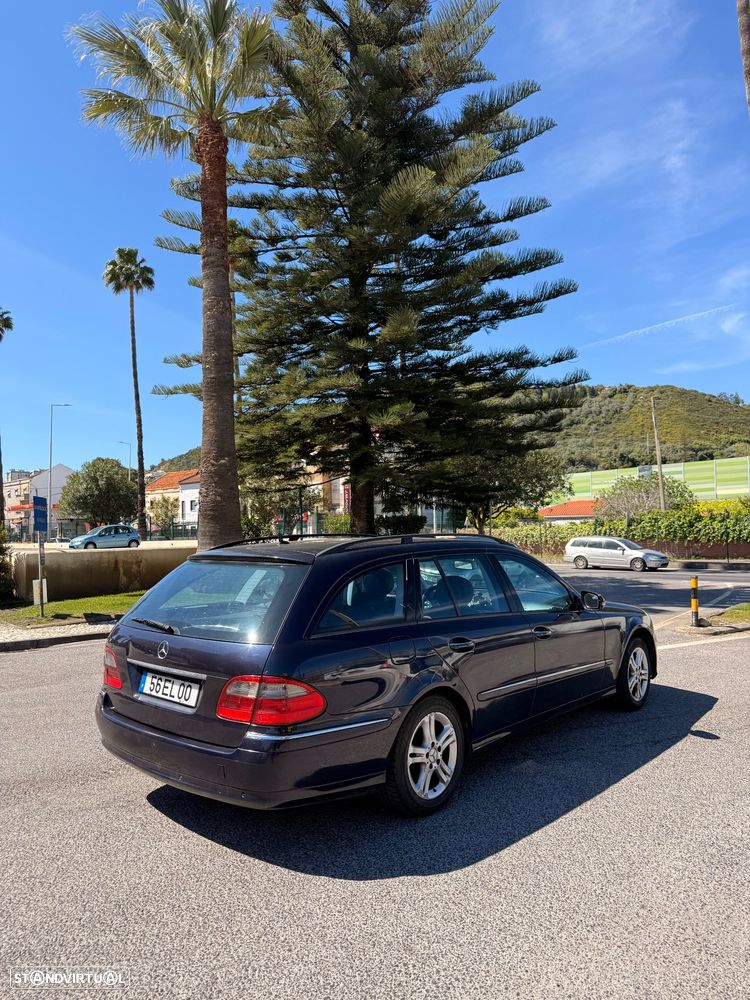 Mercedes-Benz E 220 - 1