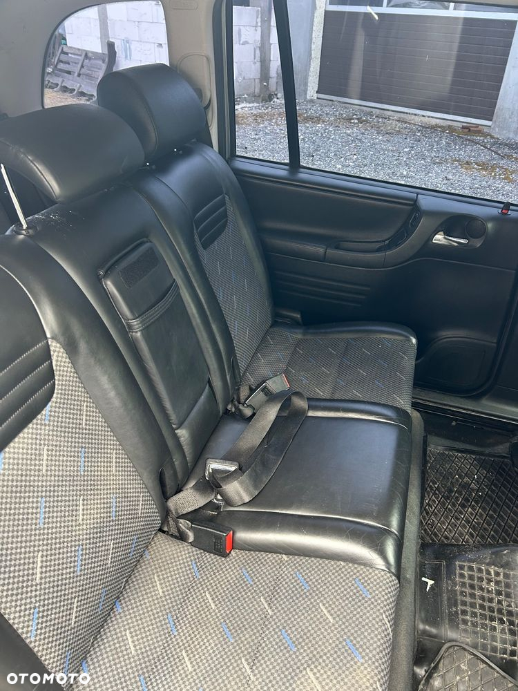 Opel Zafira 2.0 OPC - 4