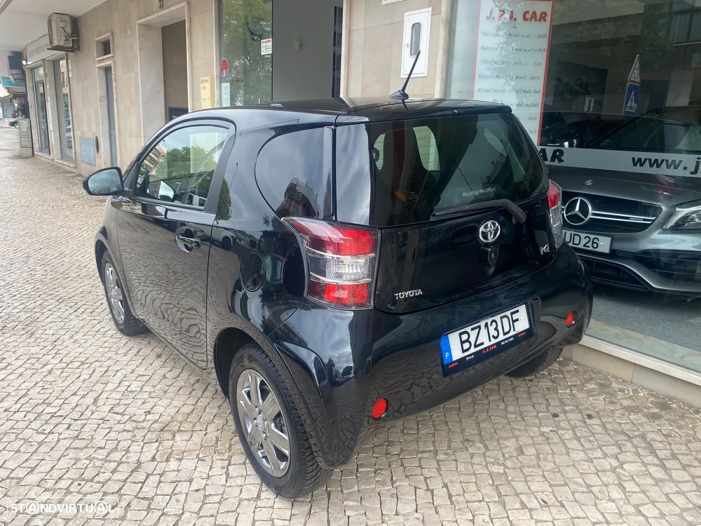 Toyota iQ 1.0 Multidrive + - 7