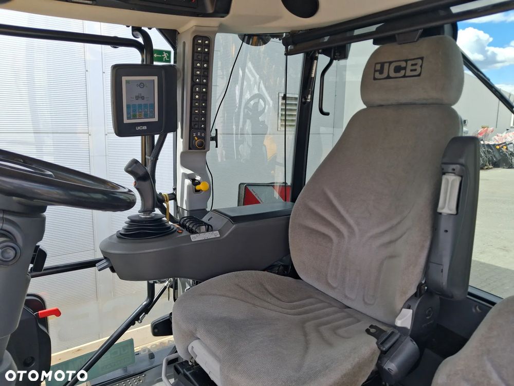 JCB Fastrac 4190 - 12