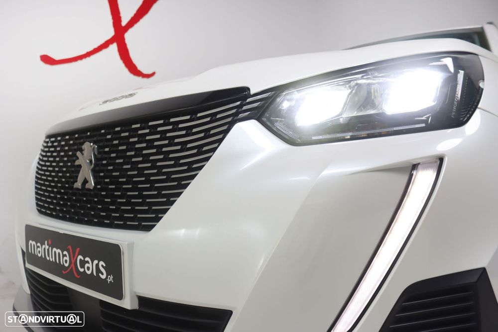 Peugeot 2008 PureTech 130 EAT8 Allure Pack - 4