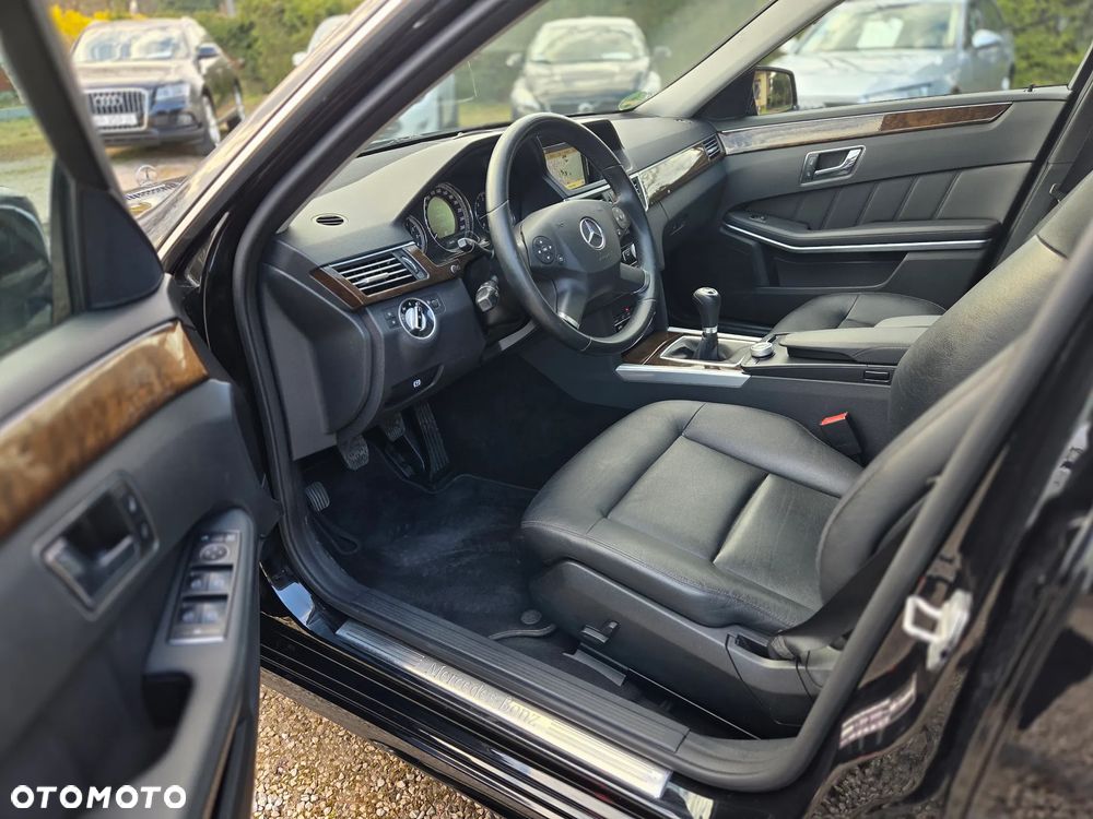 Mercedes-Benz Klasa E 200 CDI DPF BlueEFFICIENCY - 11