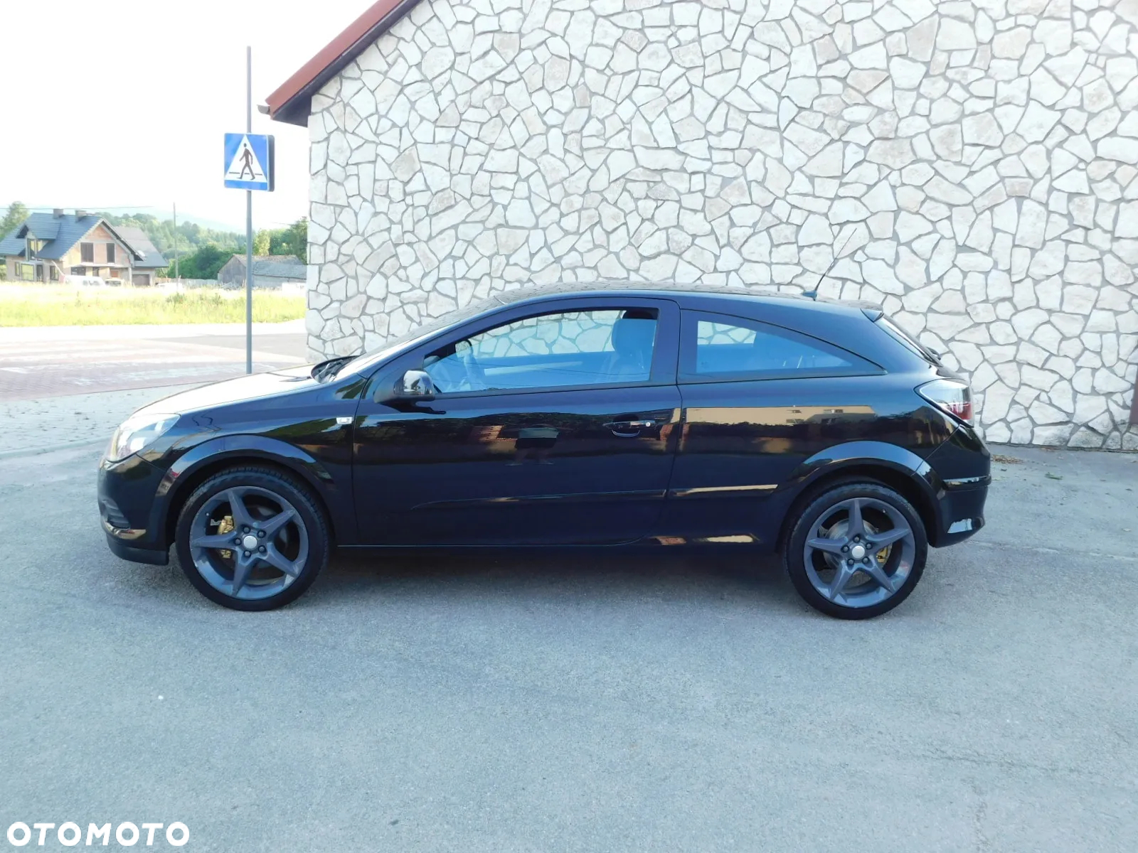 Opel Astra GTC 1.8 Cosmo - 4