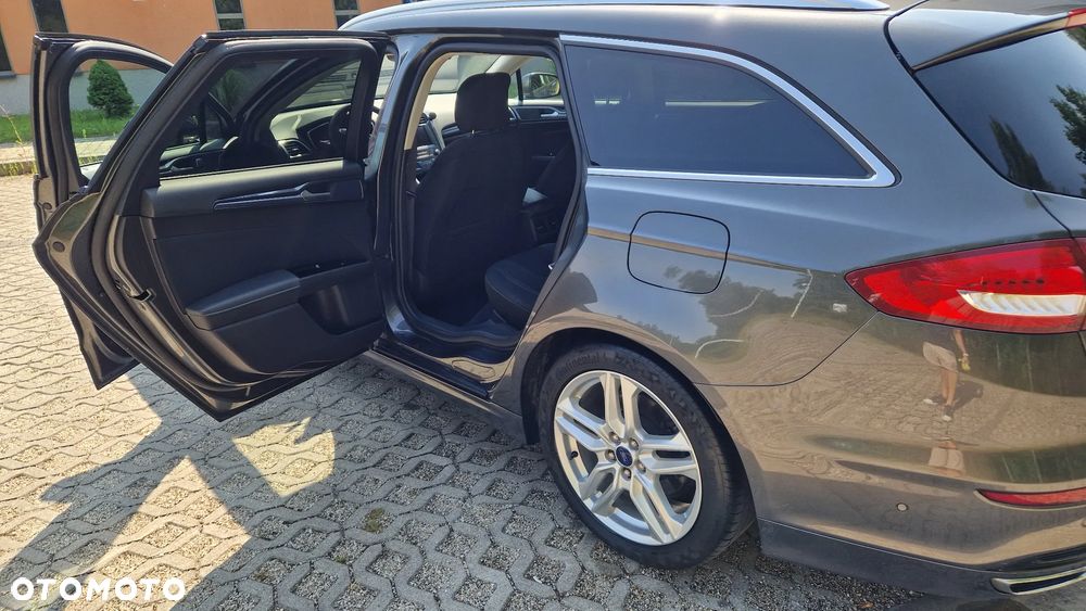 Ford Mondeo 2.0 EcoBlue Titanium - 21