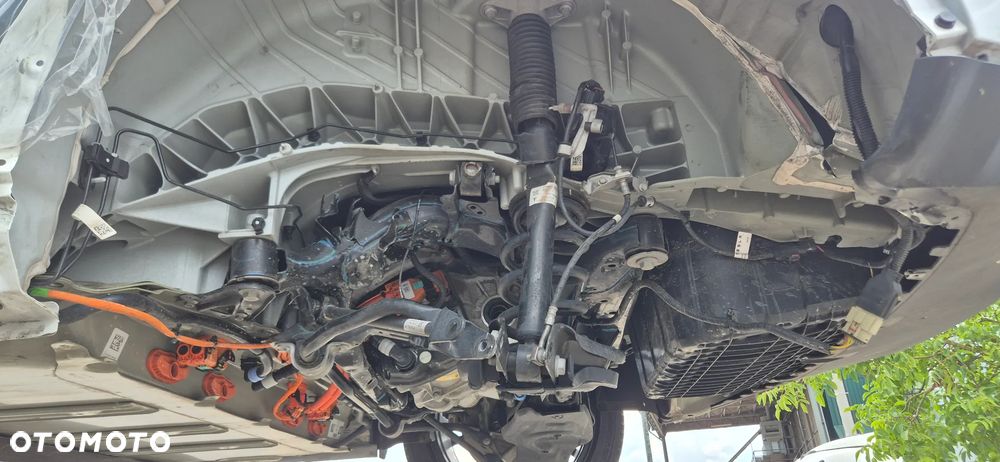 Tesla Model Y 62.5 Standard RWD - 24