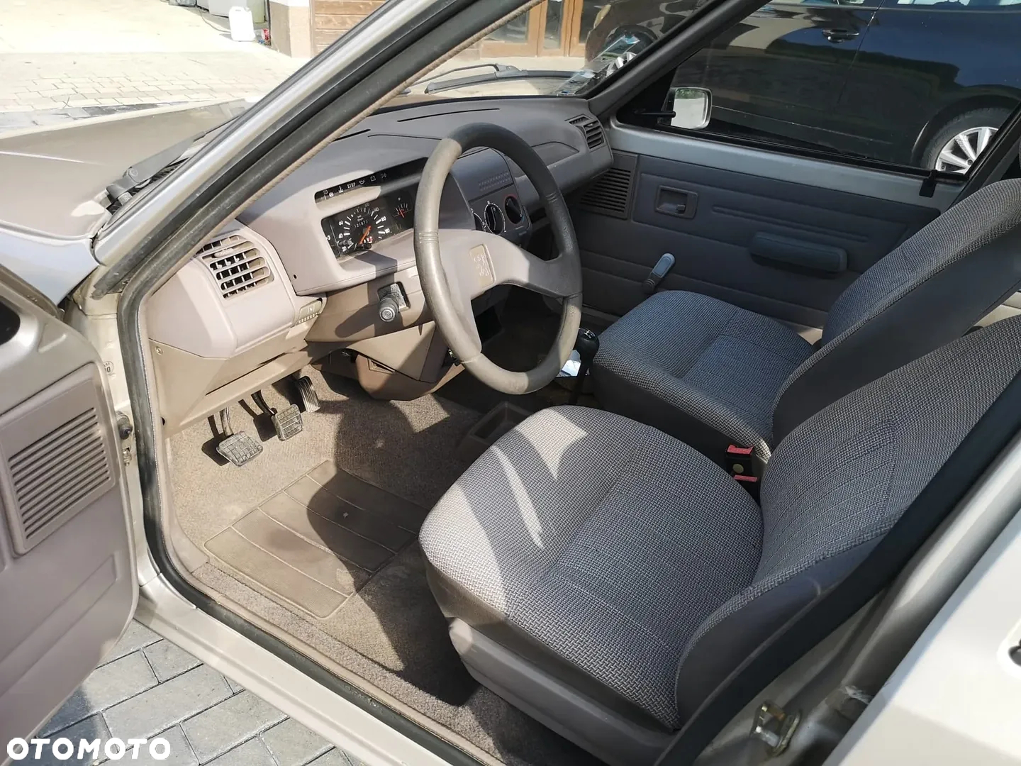 Peugeot 205 1.1 GL - 14