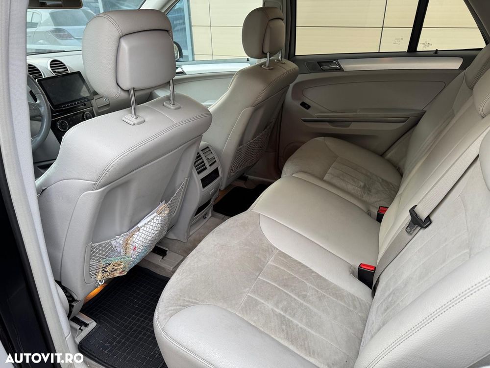 Mercedes-Benz ML - 15