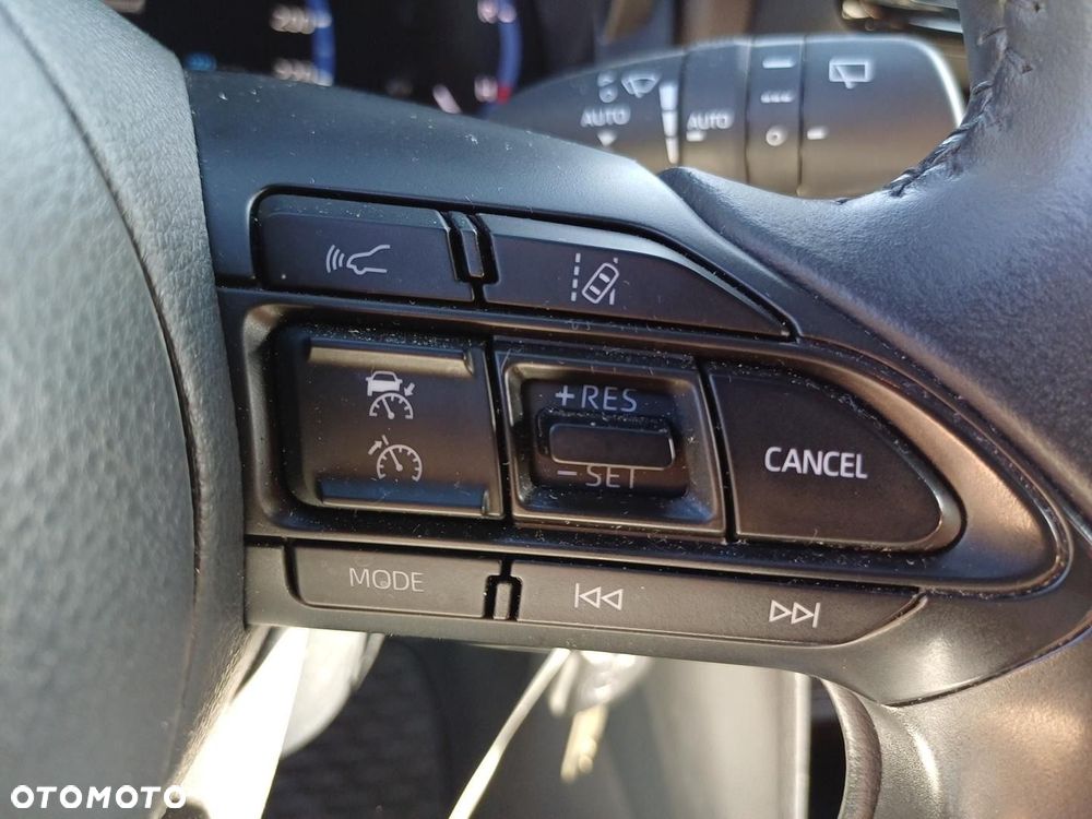 Toyota Yaris Cross Hybrid 1.5 Comfort 4x4 - 17