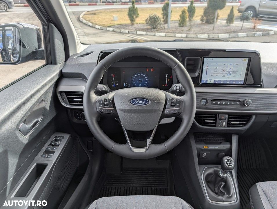 Ford Tourneo Courier - 15