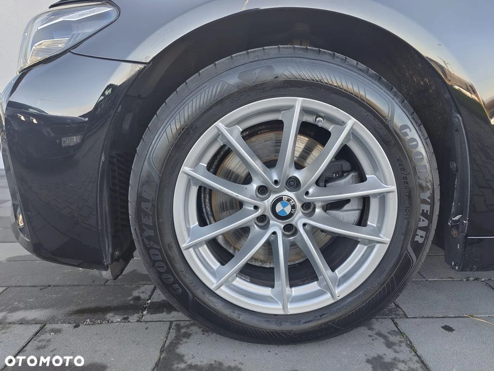 BMW Seria 5 ver-520d-touring - 4