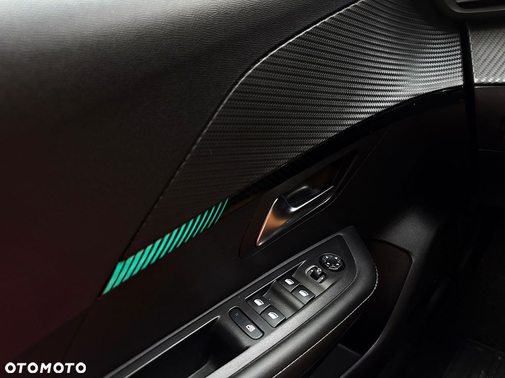 Peugeot 208 PureTech 100 Allure Pack - 18