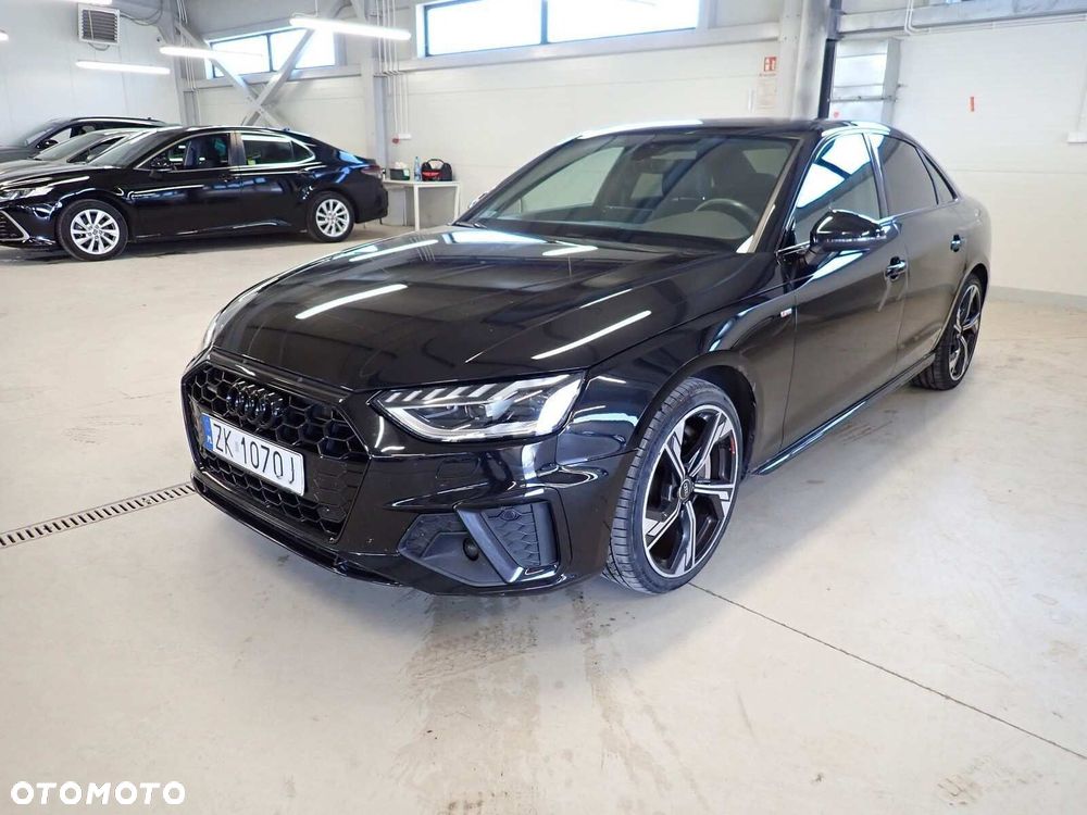 Audi A4 Limousine - 3