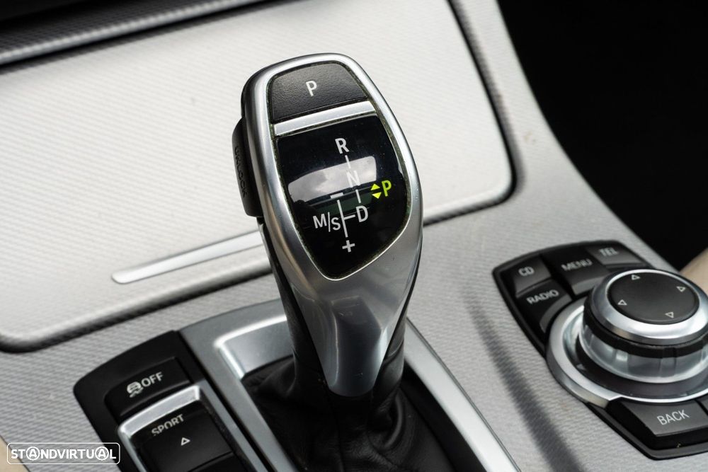 BMW 535 d xDrive Pack M Auto - 25