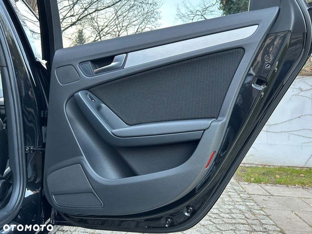 Audi A4 Avant 2.0 TDI DPF - 23