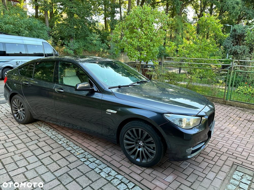 BMW 5GT - 16