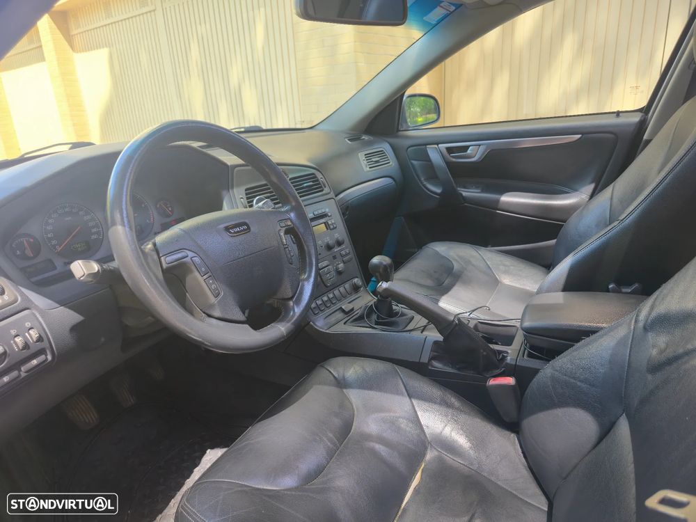 Volvo V70 2.4 D5 - 20