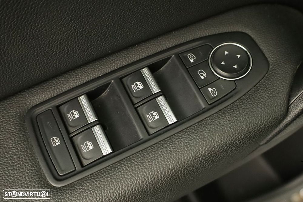 Renault Captur 1.0 TCe Techno Bi-Fuel - 21