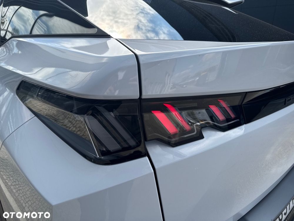 Peugeot 3008 1.2 PureTech mHEV Allure Pack S&S e-DCS6 - 13