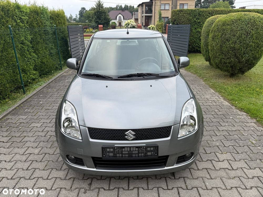 Suzuki Swift - 4