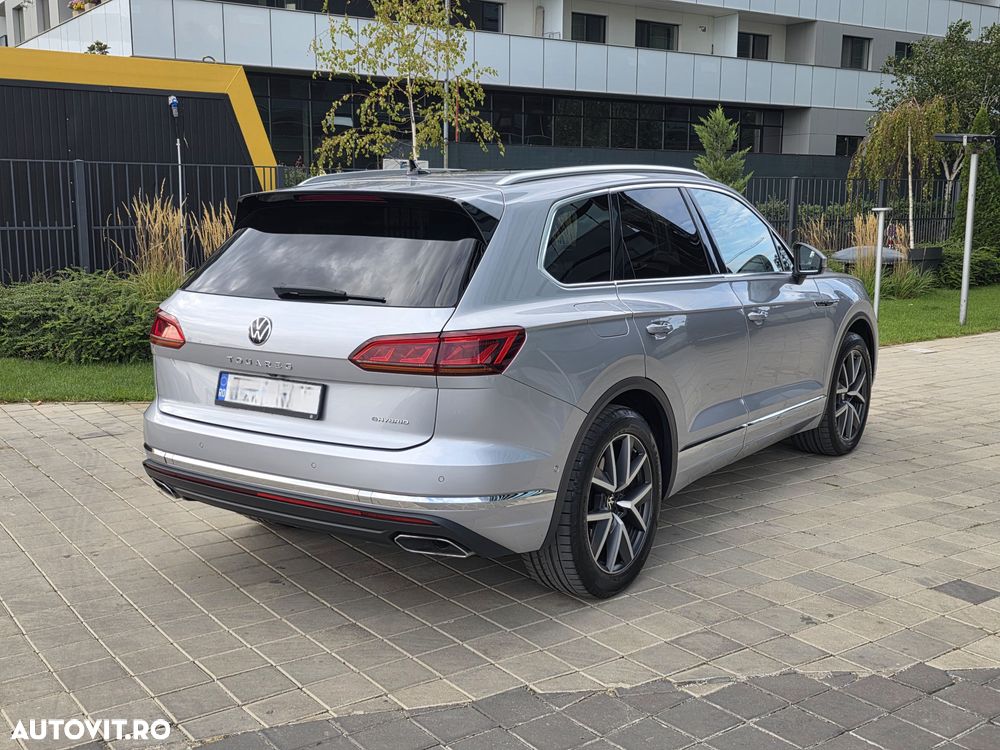 Volkswagen Touareg - 12