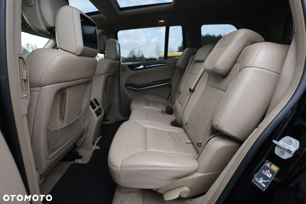 Mercedes-Benz GL 500 4-Matic - 34