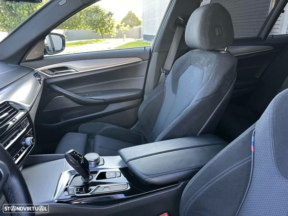 BMW M550d xDrive Auto - 37