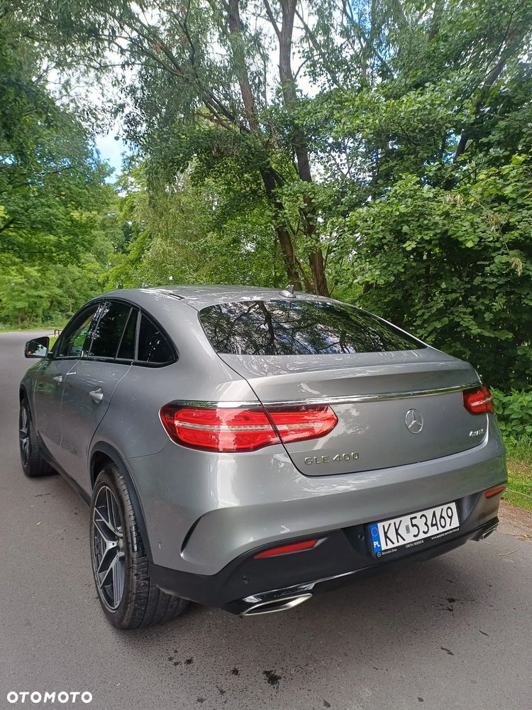 Mercedes-Benz GLE 400 4-Matic 9G-TRONIC - 9
