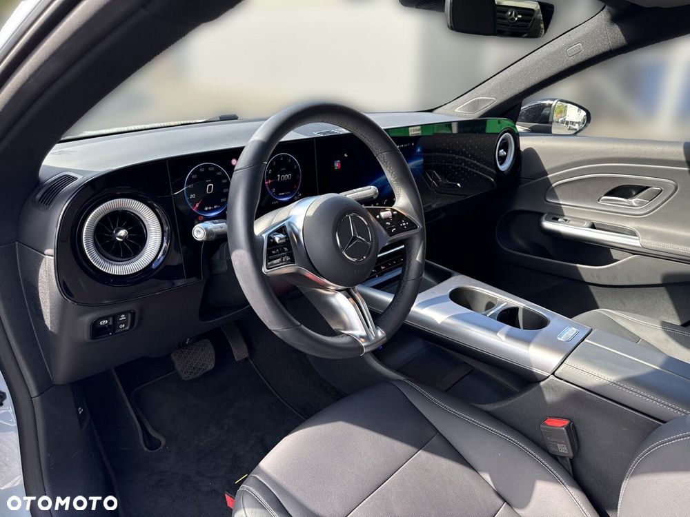 Mercedes-Benz CLA - 15