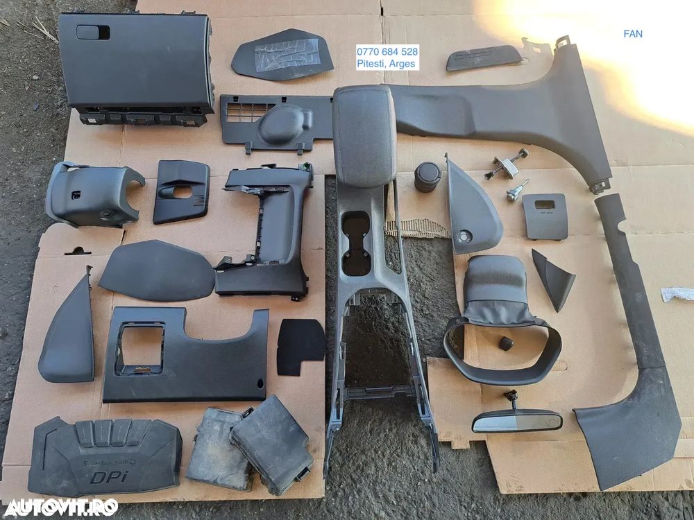 Hyundai i30 PD PDE gen 3 2018-2024 Torpedou Ornament trim interior volan oglinda consola Oglinda retrovizoare Senzor lumina faruri automate Opritor usa Capac baterie - 1