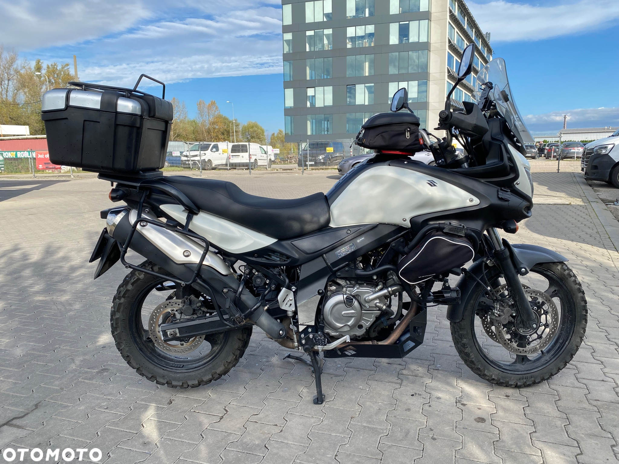 Suzuki DL - 6