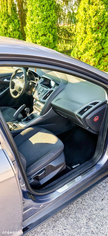 Ford Focus 1.6 EcoBoost Start-Stopp-System Titanium - 16