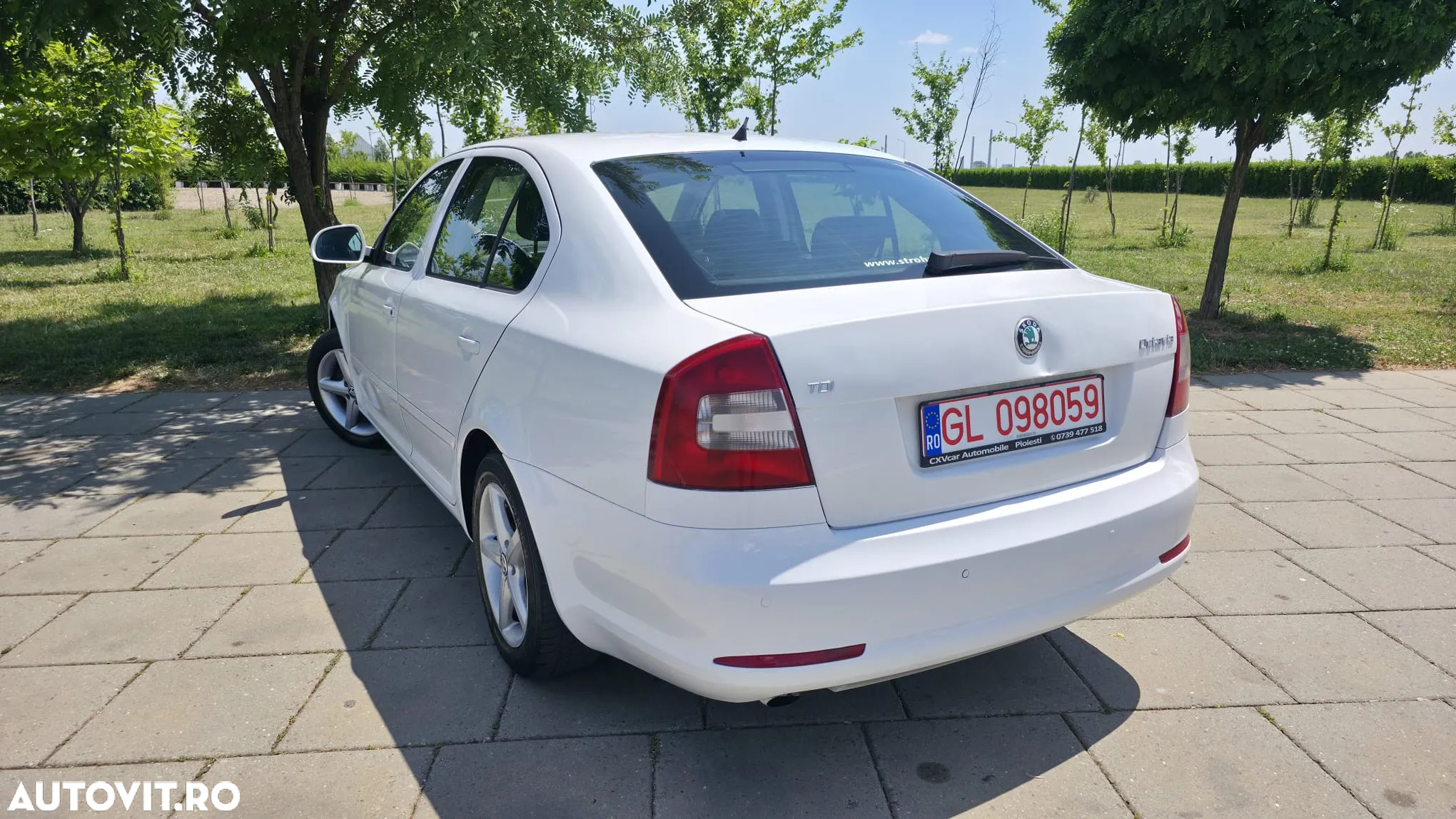 Skoda Octavia 1.6 TDI AMBITION - 4