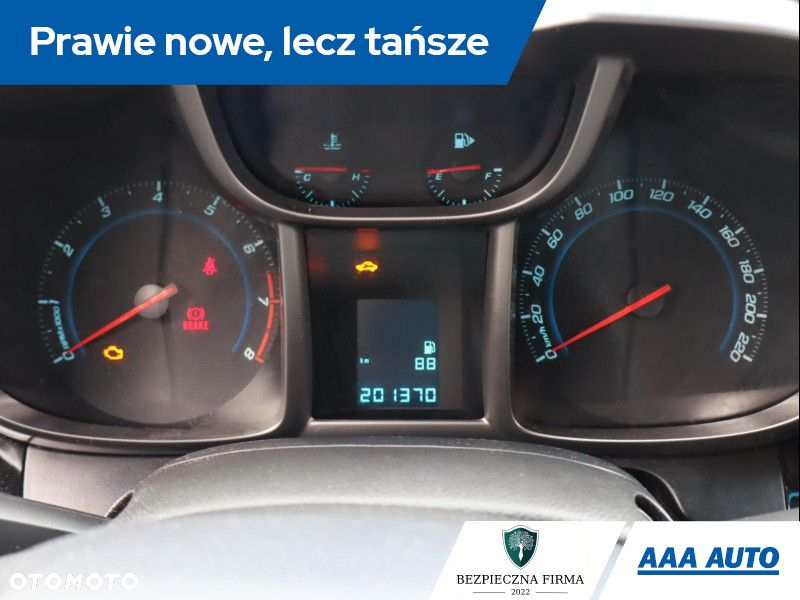 Chevrolet Orlando - 12