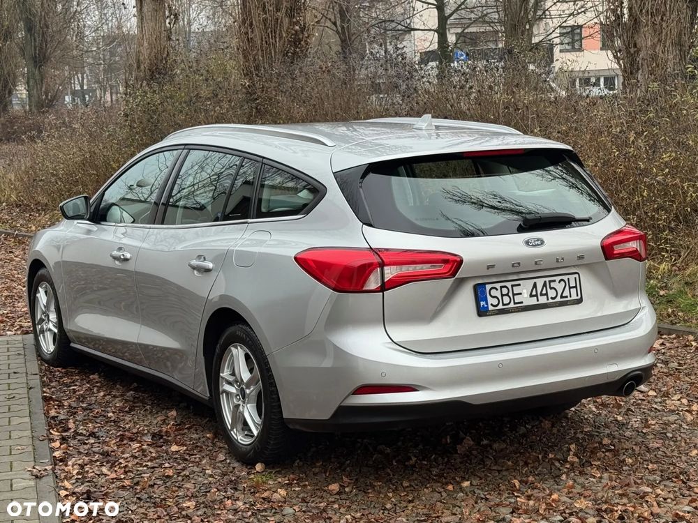 Ford Focus 1.5 TDCi SYNC Edition - 24