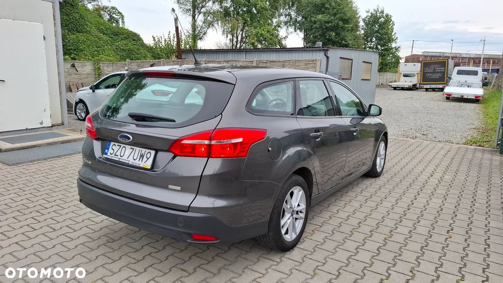 Ford Focus - 13