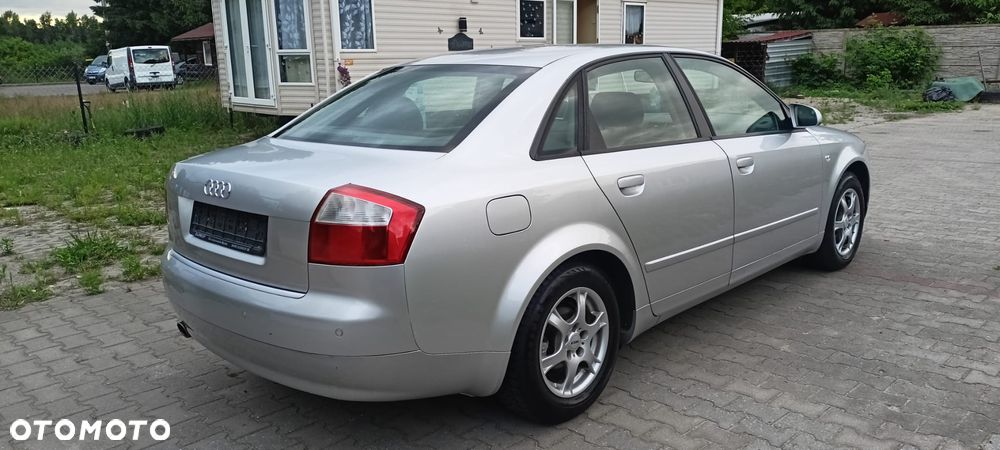 Audi A4 Limousine - 2