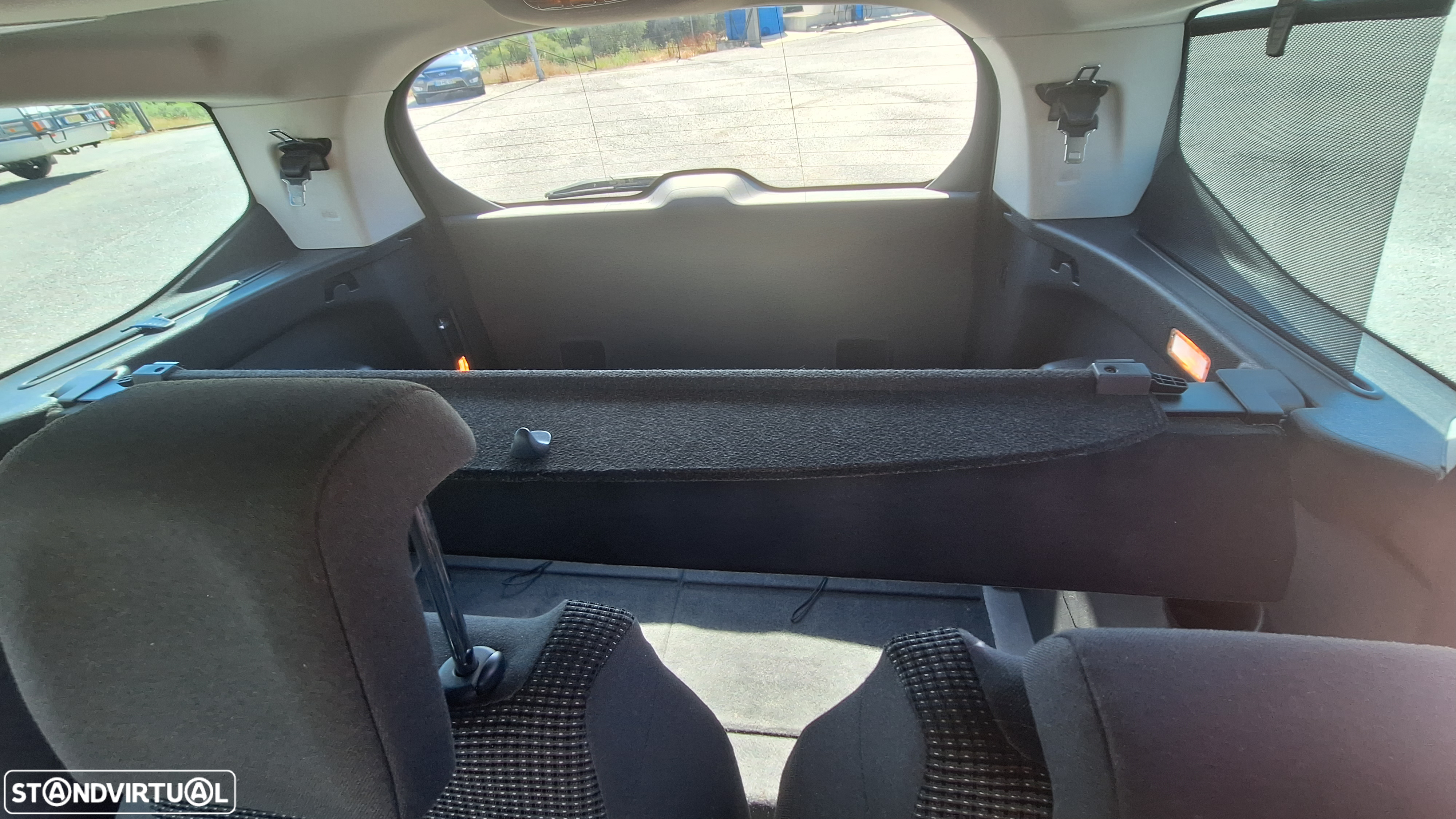 Peugeot 5008 1.6 HDi 7L Allure - 13
