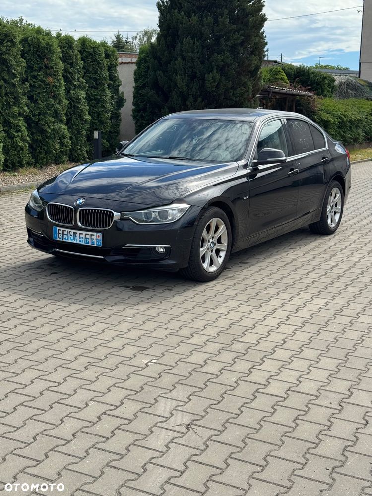 BMW Seria 3 330d xDrive Sport-Aut Luxury Line - 1