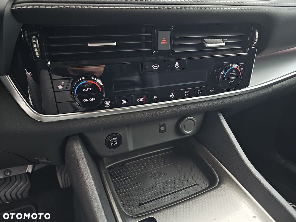 Nissan Qashqai 1.3 DIG-T MHEV N-Connecta Xtronic - 11