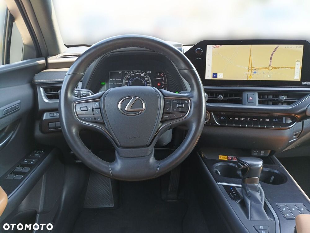 Lexus UX - 13