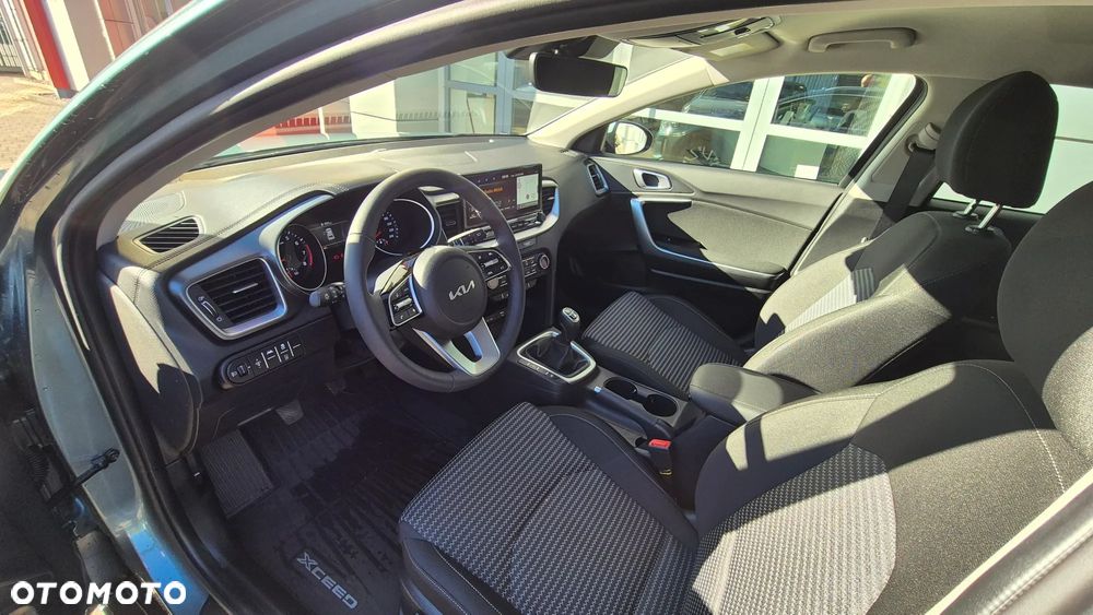Kia XCeed 1.5 T-GDI M - 13
