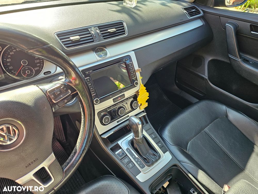 Volkswagen Passat - 14