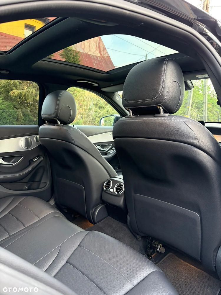 Mercedes-Benz Klasa C 200 4MATIC 9G-TRONIC - 9