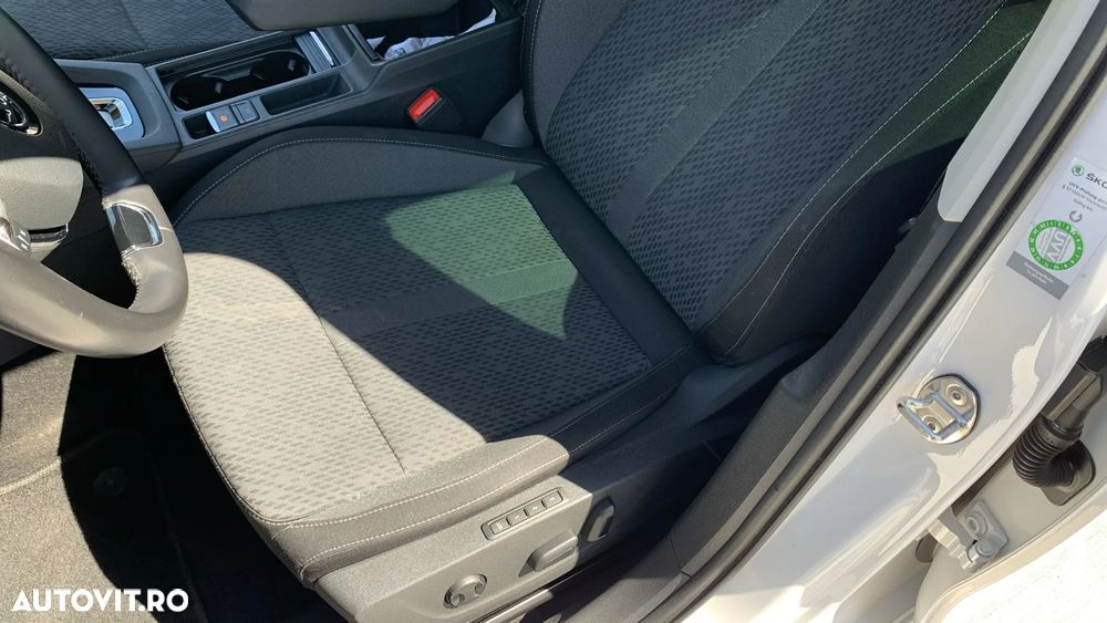 Skoda Octavia 2.0 TDI DSG Style - 8