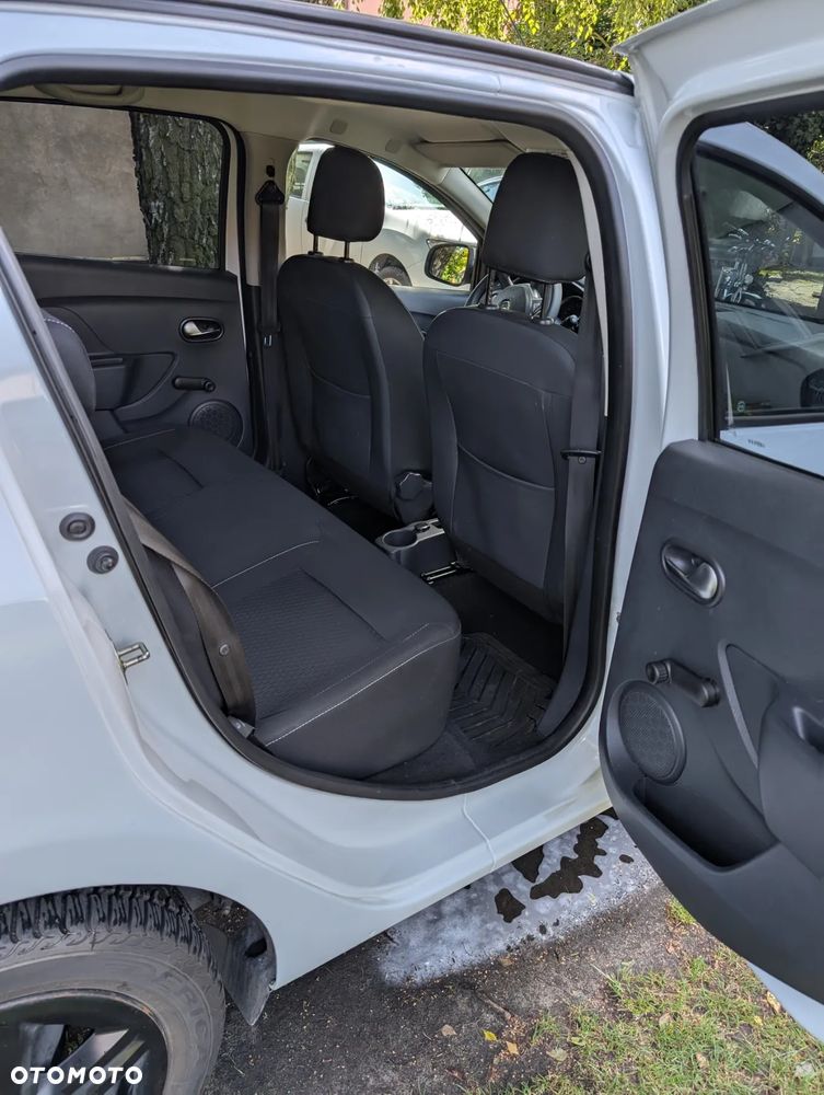 Dacia Sandero SCe 75 Essential - 2